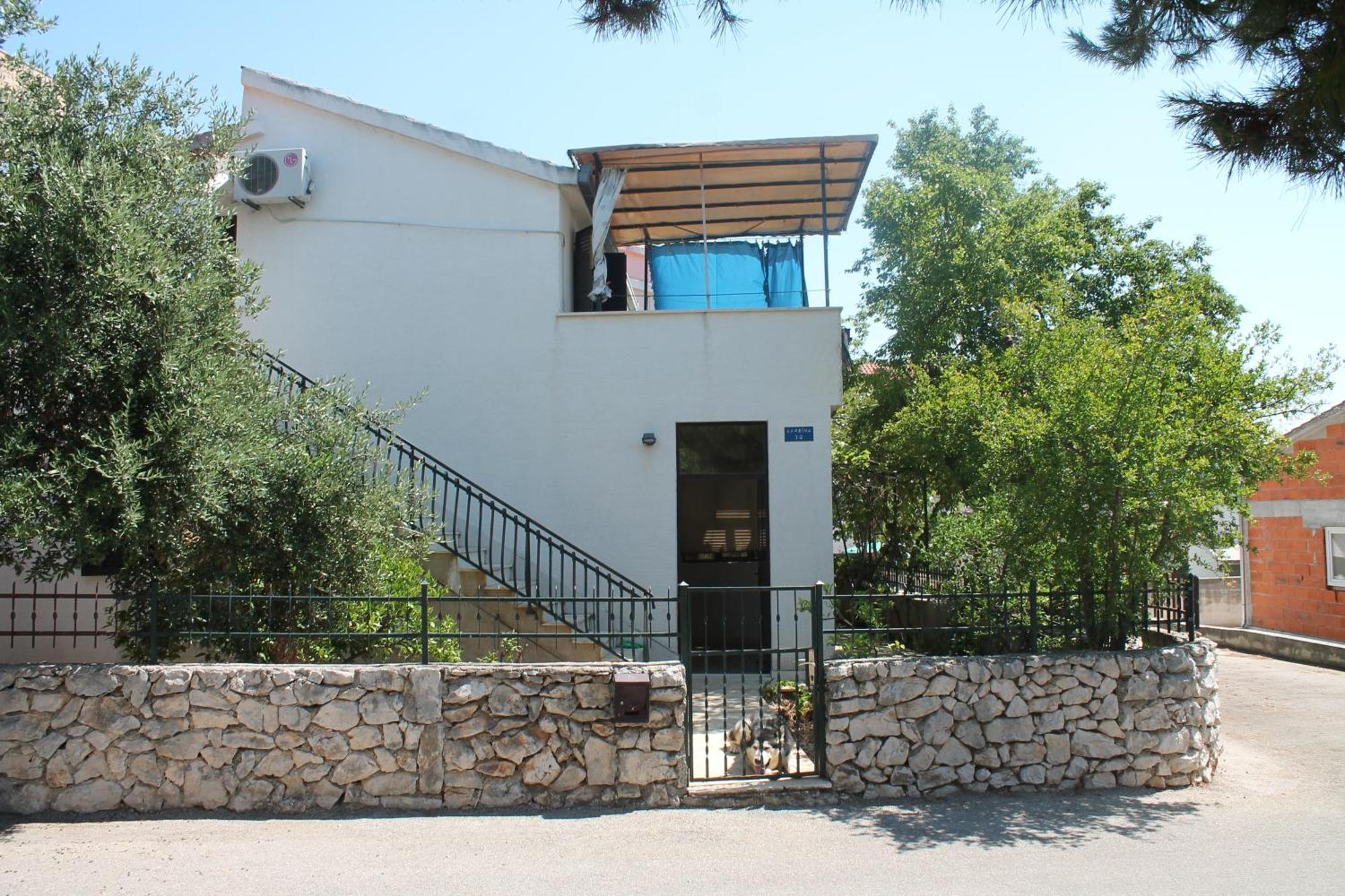 Apartments With A Parking Space Businci, Ciovo - 14010 Trogir Exterior photo